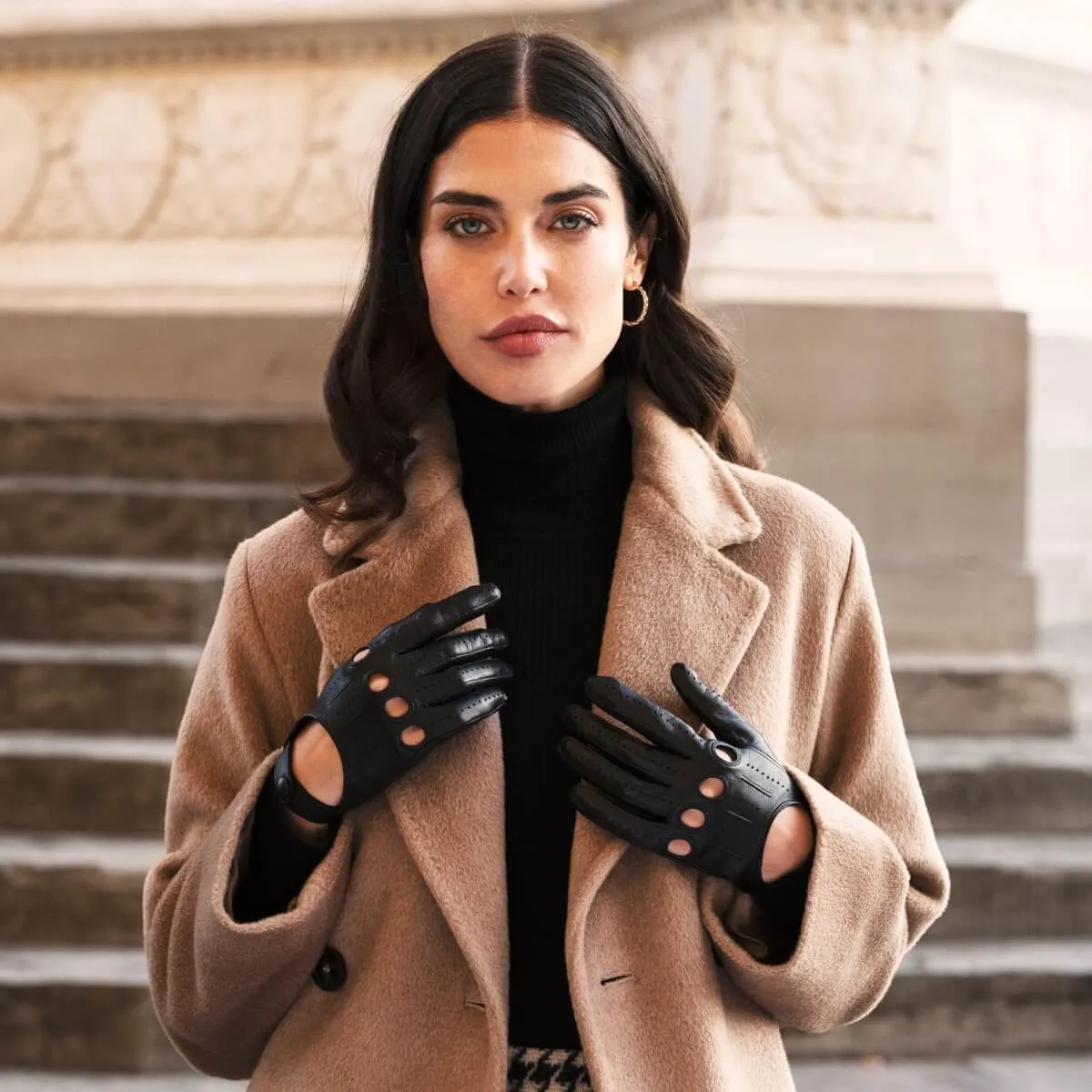 Alessa (black) - classic Italian lambskin leather driving gloves